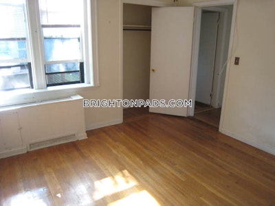Brighton 3 Beds 1 Bath Boston - $5,040 No Fee