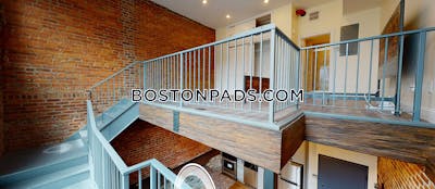 Allston MODERN 1 BED 1 bath available 9/1 on Commonwealth Ave in Brookline ! Boston - $3,500