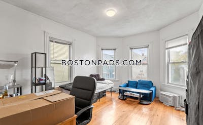 Mission Hill 4 Beds 1 Bath Boston - $5,800