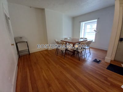 Mission Hill Spacious 5 bed 2.5 bath available 9/1 on Sewall St in Mission Hill! Boston - $8,350