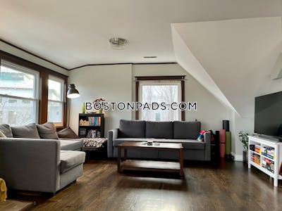 Fort Hill 3 Bed, 2 Bath Unit Boston - $4,400