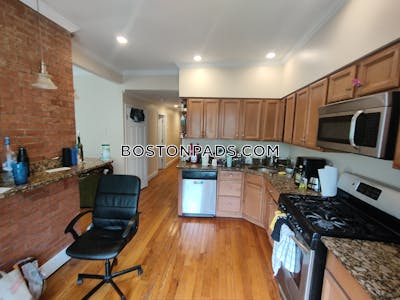 Fort Hill 4 Beds 1.5 Baths Boston - $4,400
