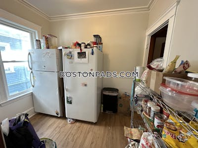 Somerville **Spacious 5-Bedroom Apartment available NOW on Westminster St in Somerville!!  Tufts - $5,500