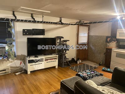 Mission Hill Amazing deal a 1 bed 1 bath apartment on Parker St Boston - $2,500