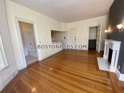 Back Bay Studio 1 Bath Boston - $2,725