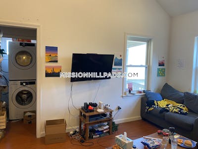 Mission Hill 4 Beds 2 Baths Mission Hill Boston - $5,800