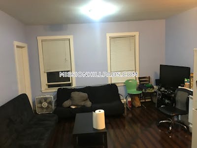 Mission Hill Apartment for rent 3 Bedrooms 1 Bath Boston - $3,535