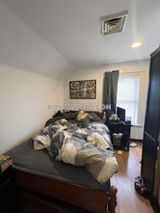 Somerville Apartment for rent 1 Bedroom 1 Bath  Davis Square - $3,000