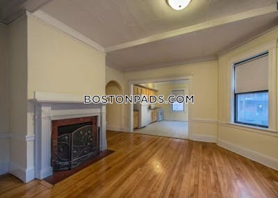 Brookline 4 Beds 2 Baths  Boston University - $5,500